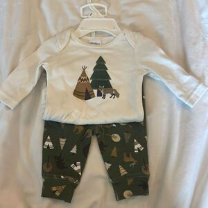Starting Out Newborn Two Piece Outfit NWT
